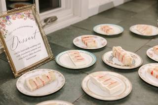 Honey Crumb Cake Studio - 7