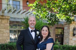 Tuxedo Den - 7