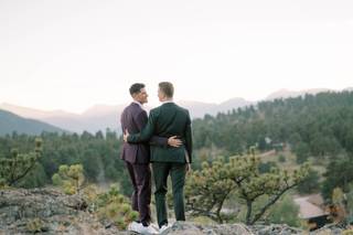 Ali & Garrett Wedding Photographers - 18