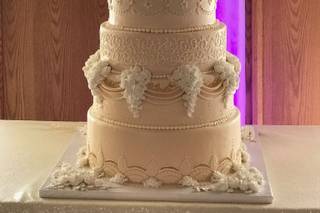 Celebrity Cake Studio - 38