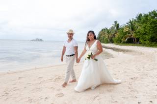 La Barcaza Wedding and Event Boat - 12