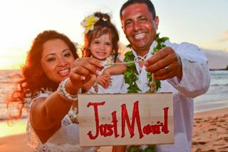 Hawaiian Island Weddings - 20