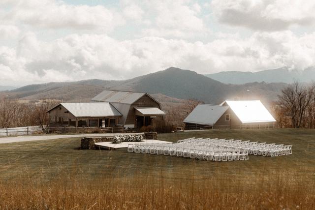 Overlook Barn - 1