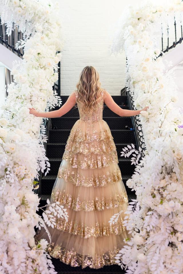 Kisses + Veil - 1