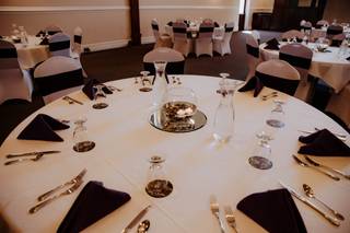 Golden Glow Ballroom - 16