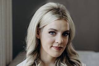 Lisa Larson Photo - 5