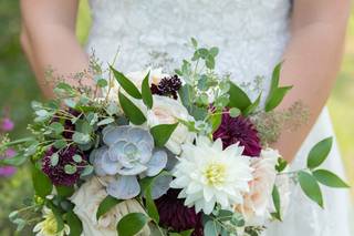 William's Florist & Gift House - 26