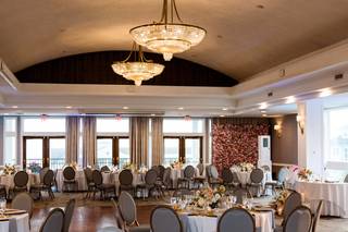 Water's Edge Resort and Spa - 29