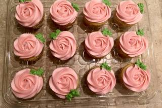 KMC Custom Cakes - 10
