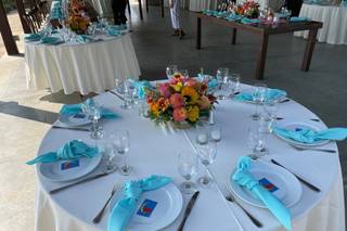 DJ's California Catering - 12