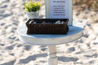 Simple Weddings - 29