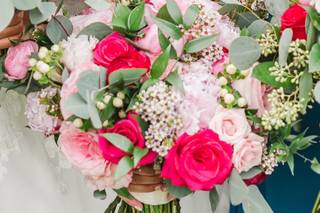 Monica's Brides & Touch of Glitz Flowers - 57