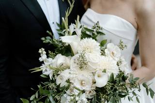 Sandra L. Porterfield Wedding & Event Floral Designs - 5