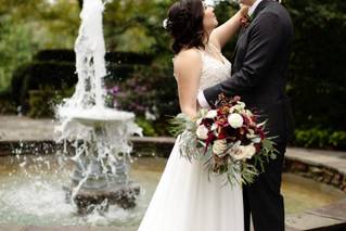 Sandra L. Porterfield Wedding & Event Floral Designs - 23