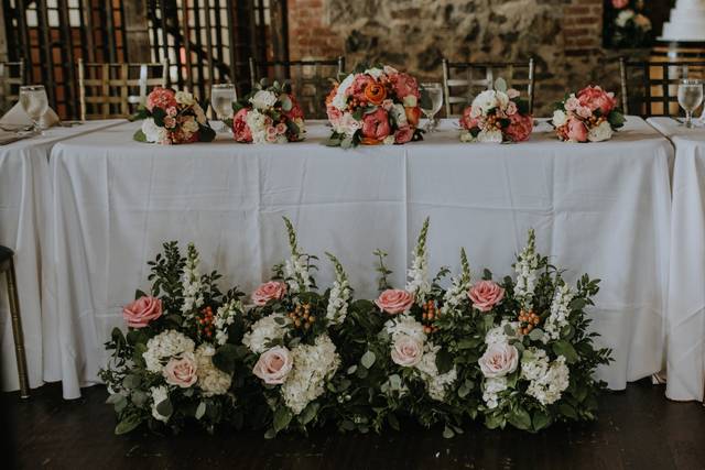 Laura's Flower Boutique 4