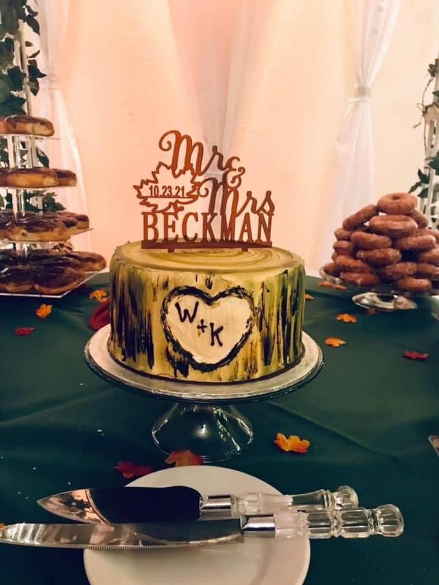 Susie G's Specialty Cakes - 1