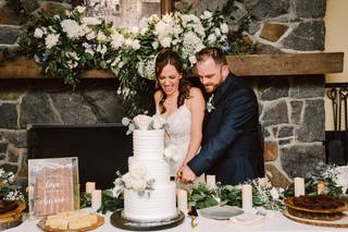 Happy Tiers Bakery - 8