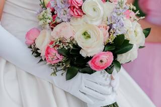 Domenic Graziano Flowers & Gifts - 7