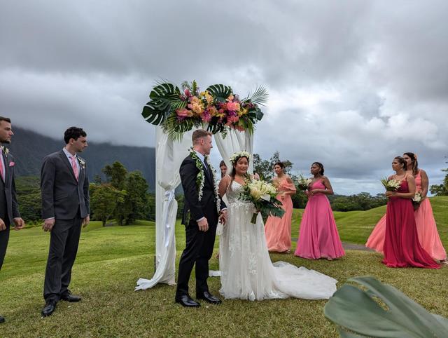 Hawaii-Day Wedding - 1