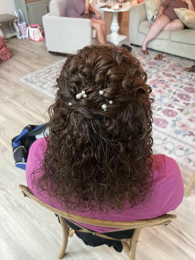 Salon-a-Go-Go - 2