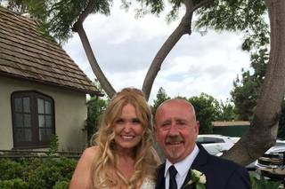 Taylor Grace Custom Floral Designs - 15