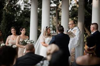 Contemporary and Traditional Catholic Weddings - 17