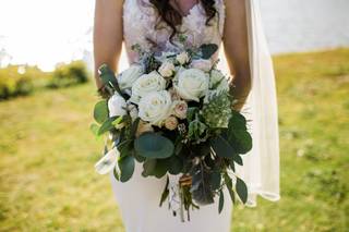 Amore Fiori Flowers and Gifts - 11
