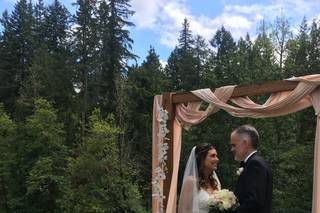 Rivers Edge Weddings, Events, and Lodging - 11
