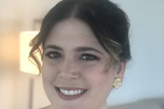 Lizzie Ibarra Hair & Airbrush Make-up Artist - 86