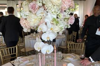 Peony & Plum Floral Design - 8