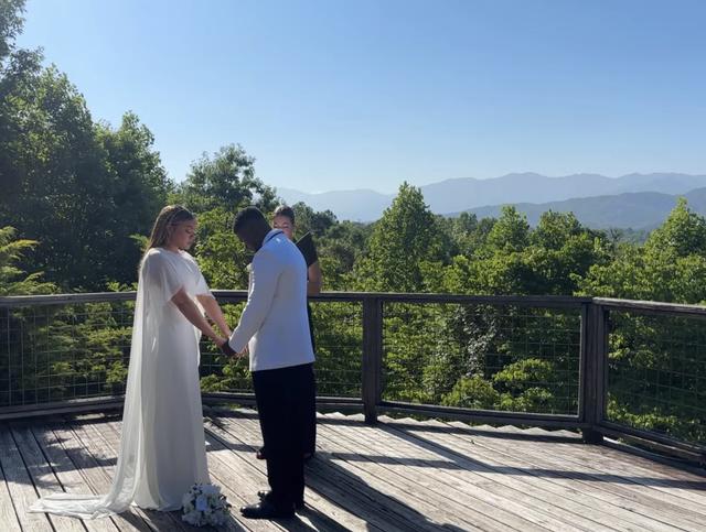 Above The Mist Wedding Services - 3