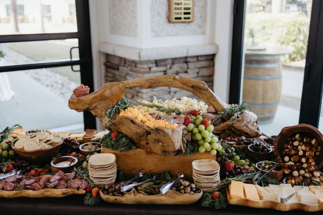 middle of the island catering co - 1