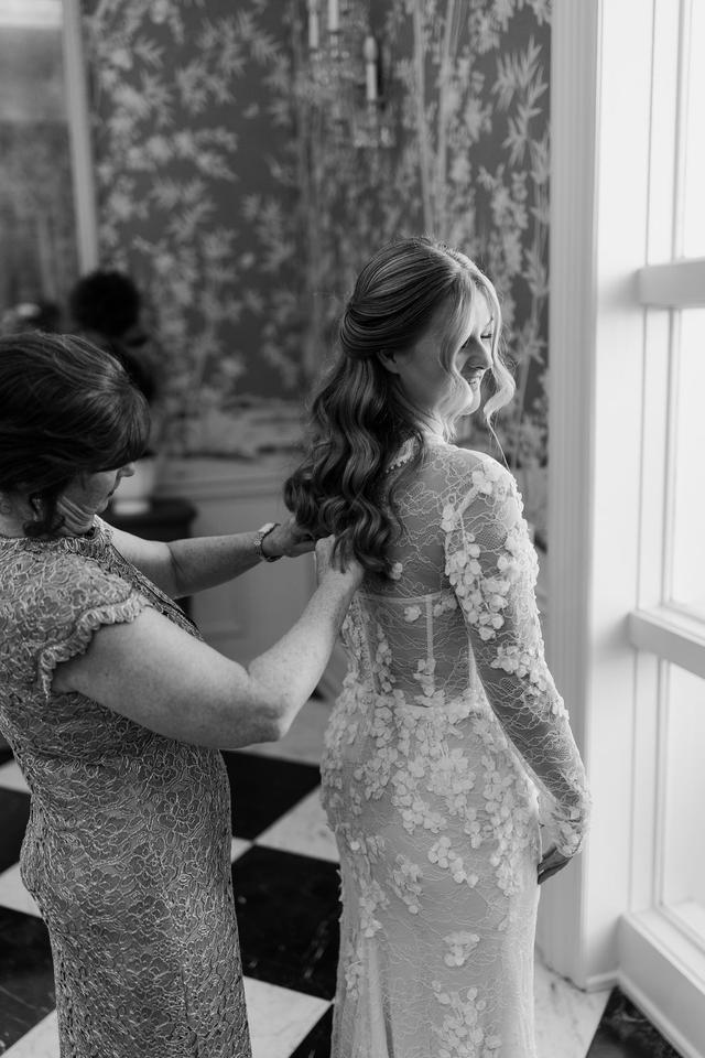 Blo Blow Dry Bar (Charlotte) - 1