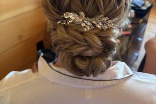 FOILED. Hair Salon - 5