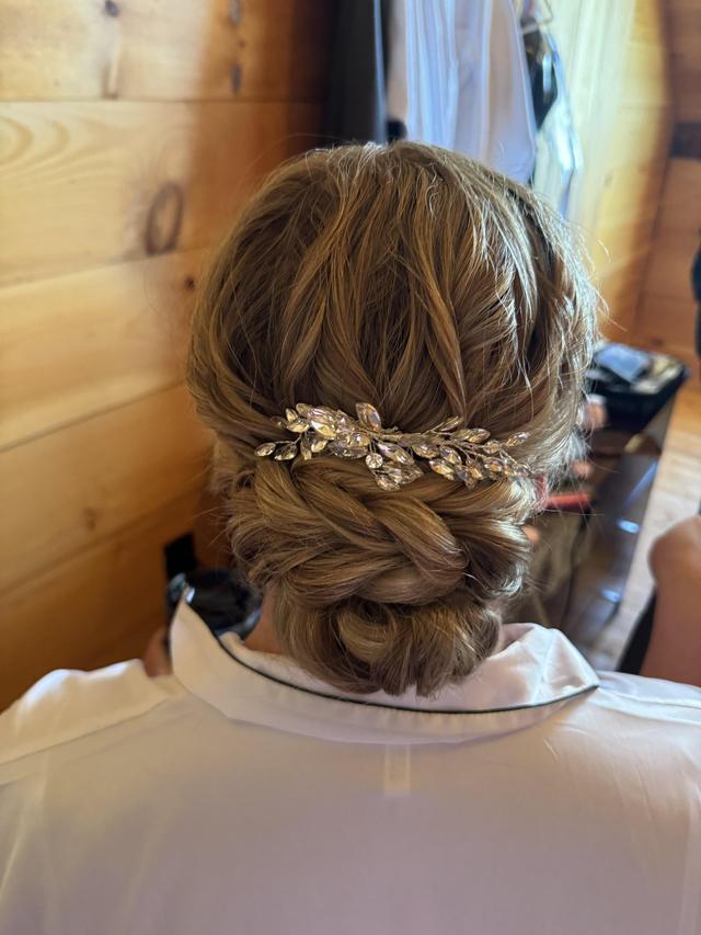 FOILED. Hair Salon - 2