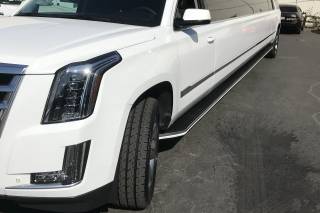 Skyhawk Limousine - 1