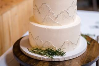 K.T. Cakes and More - 5