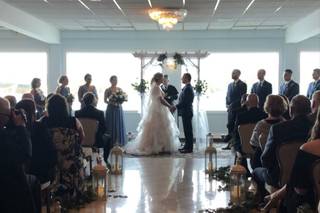 The Crystal Point Yacht Club - 13