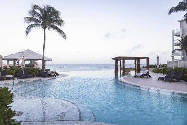 DestinationWeddings - 4