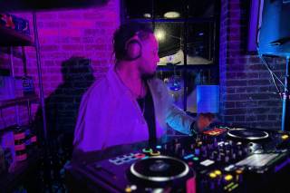 Axel Raighn Entertainment - 6