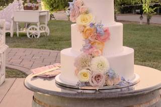 Sweet Moments Dessert Company - 19