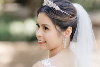 Layah's Bridal Boutique - 8