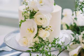 Nannette York Floral and Decor - 10