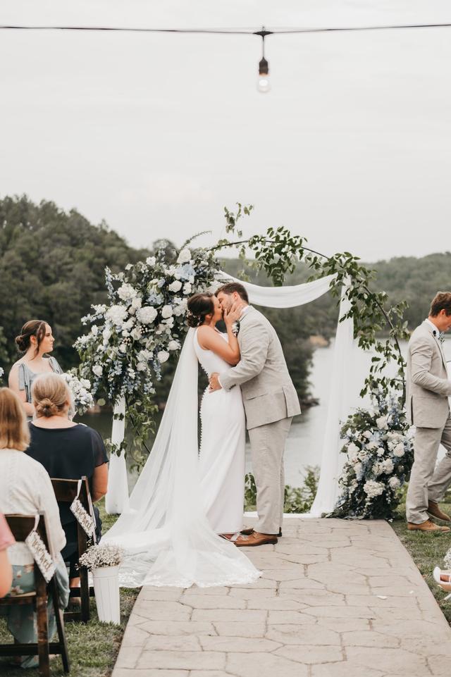 Mariah Oldacre Weddings & Lifestyle Photography - 1