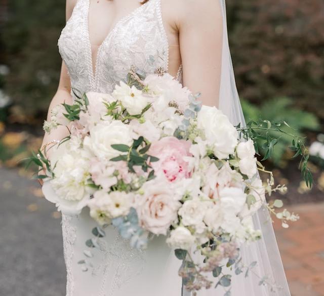 Laura of Lauxmont Floral Designs - 1