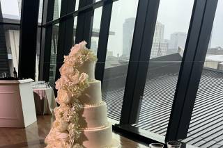 Classic Cakes - 7