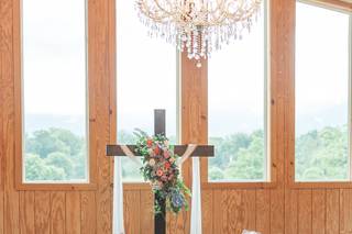 Samantha Greenfield Designs in Floral Artistry - 8