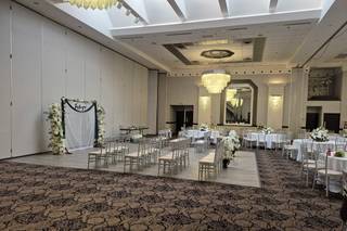 Georgios Banquets, Quality Inn & Suites Conference Centre - 24