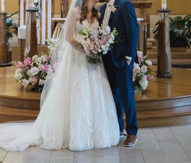 Lori's Flowers - Weddings & Events - 1
