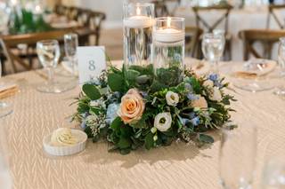 Monzie's Floral Design - 13